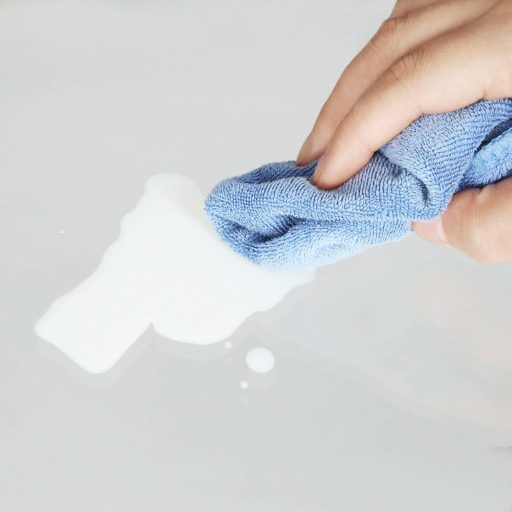 VASAGLE Kerek Dohányzóasztal, Üvegasztal Acél Kerettel, Nappali Asztal, Kanapé Asztal, Edzett