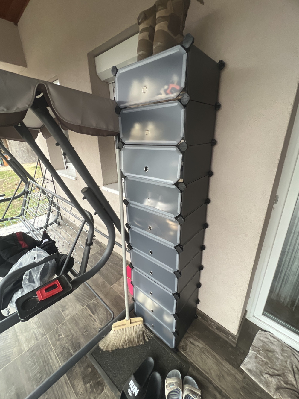 Cipőtároló doboz 10 db moduláris tárolódoboz, fekete 43x31x173cm